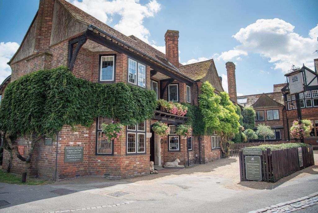 The Montagu Arms Hotel Beaulieu Exterior photo