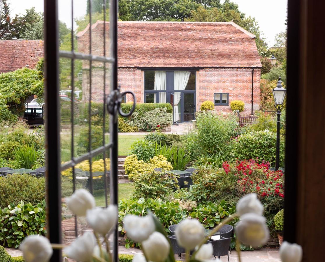 The Montagu Arms Hotel Beaulieu Exterior photo