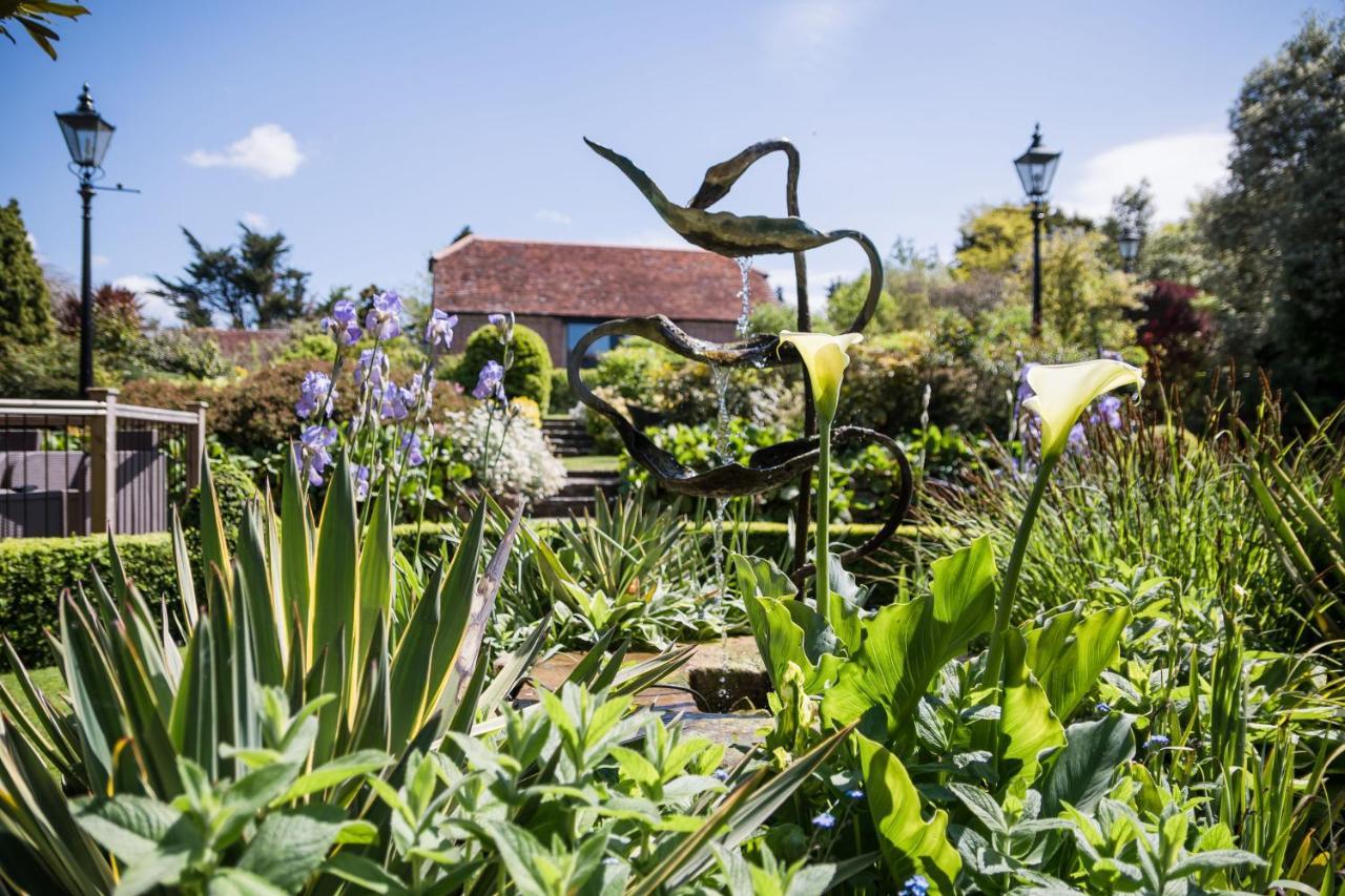 The Montagu Arms Hotel Beaulieu Exterior photo