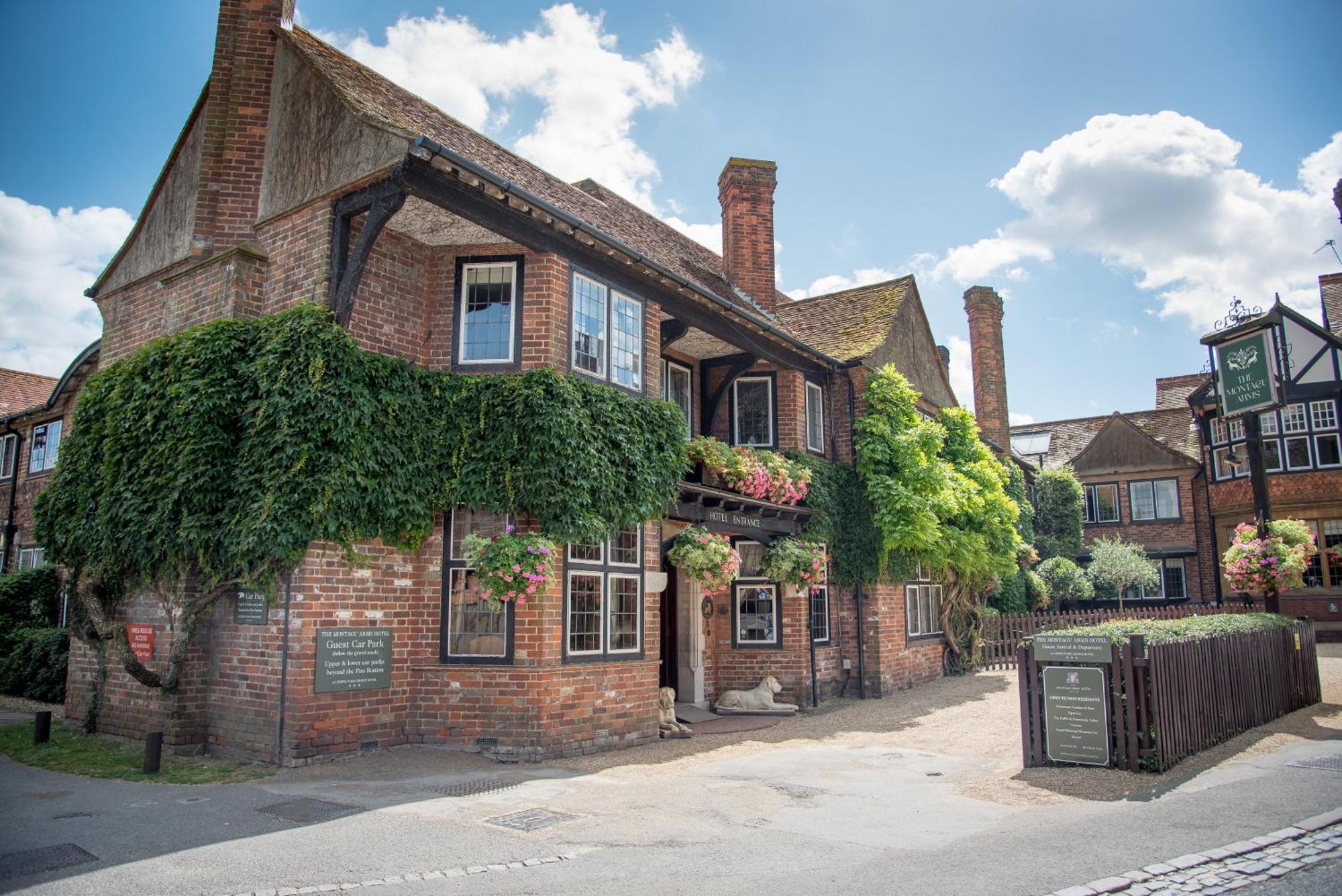 The Montagu Arms Hotel Beaulieu Exterior photo